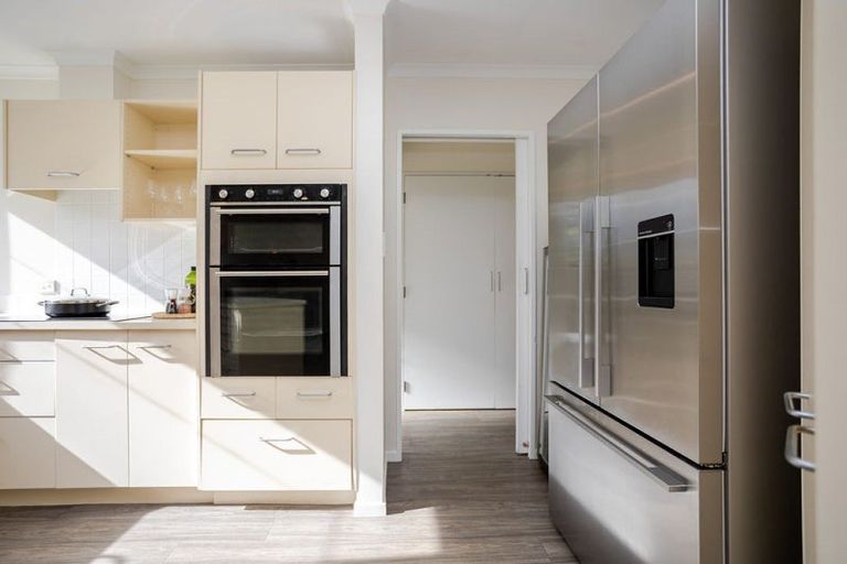 Photo of property in 97 Adelaide Road, Dannevirke, 4930