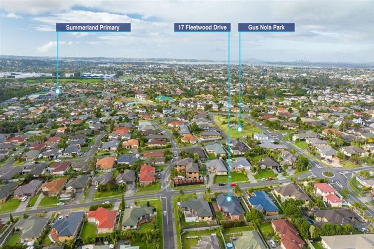 Photo of property in 17 Fleetwood Drive, Henderson, Auckland, 0612