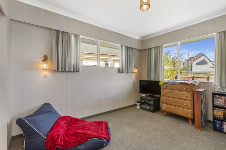 Photo of property in 205 Tiro Tiro Road, Levin, 5510