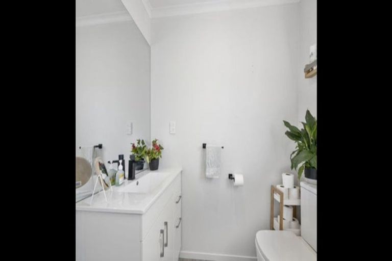 Photo of property in 28c Blenheim Street, Upper Hutt Central, Upper Hutt, 5018