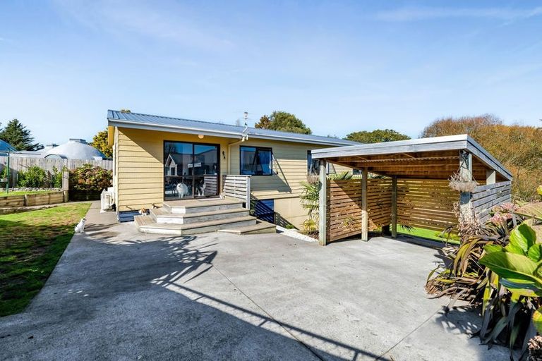 Photo of property in 19 Chartwell Drive, Eltham, 4322