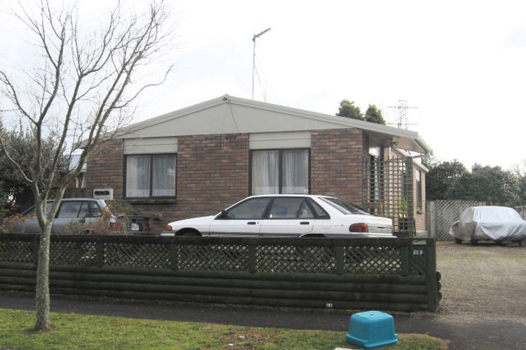 Photo of property in 21 Southsea Crescent, Silverdale, Hamilton, 3216