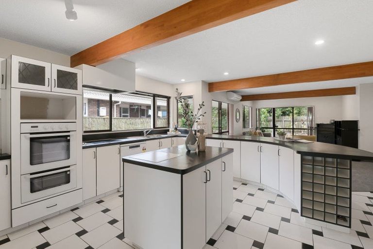 Photo of property in 17 Easton Way, Levin, 5510