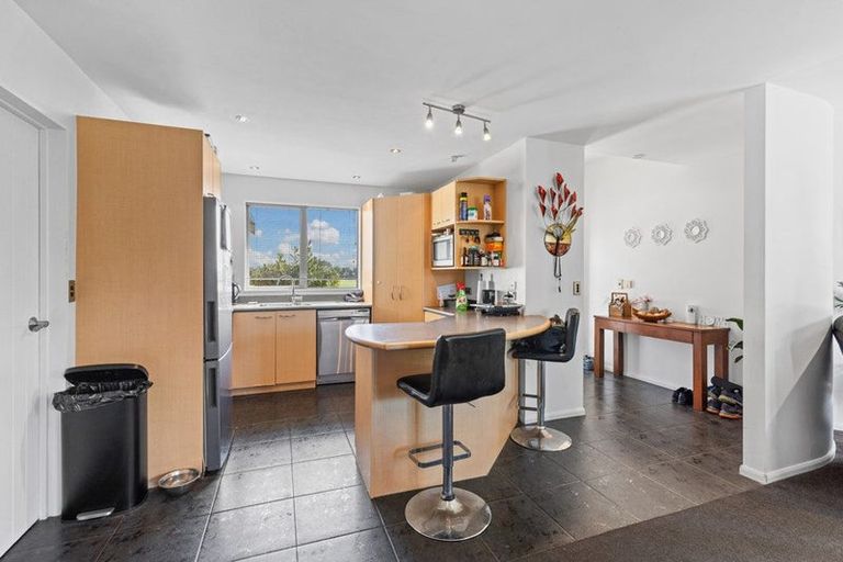 Photo of property in 562 Bower Avenue, Parklands, Christchurch, 8083