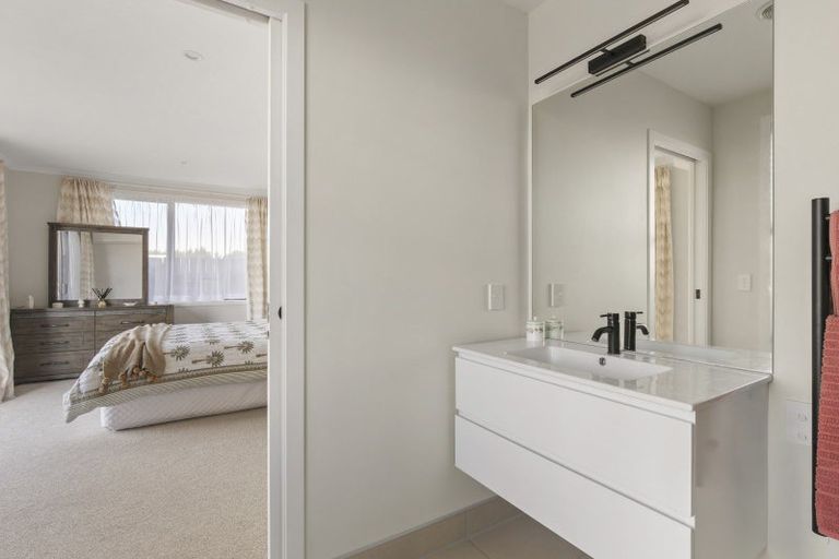 Photo of property in 8 Rylstone Way, Te Kauwhata, 3710