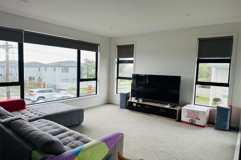 Photo of property in 216a Bucklands Road, Bucklands Beach, Auckland, 2012