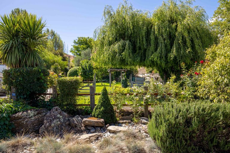 Photo of property in 48 Letts Gully Road, Letts Gully, Alexandra, 9393