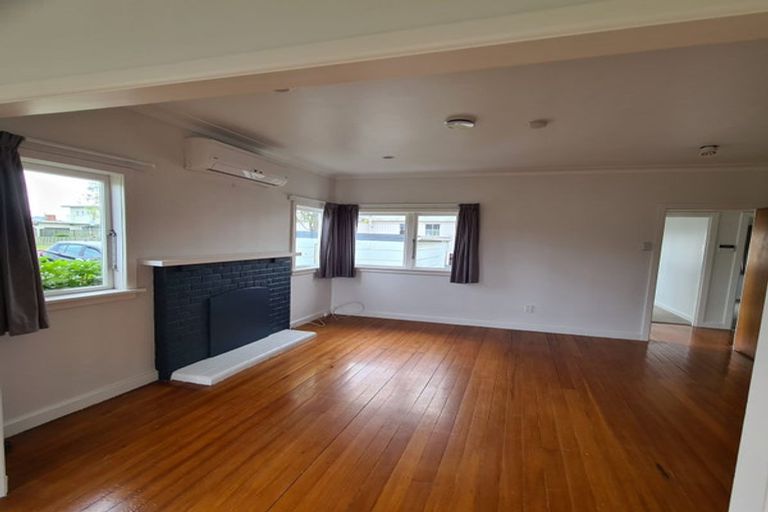 Photo of property in 1/6 Chapel Street, Papakura, 2110