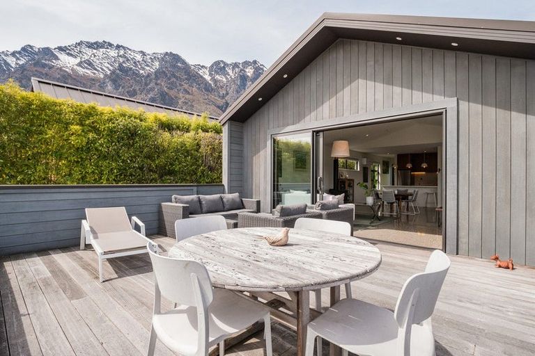 Photo of property in 11 Mckellar Drive, Jacks Point, Queenstown, 9371