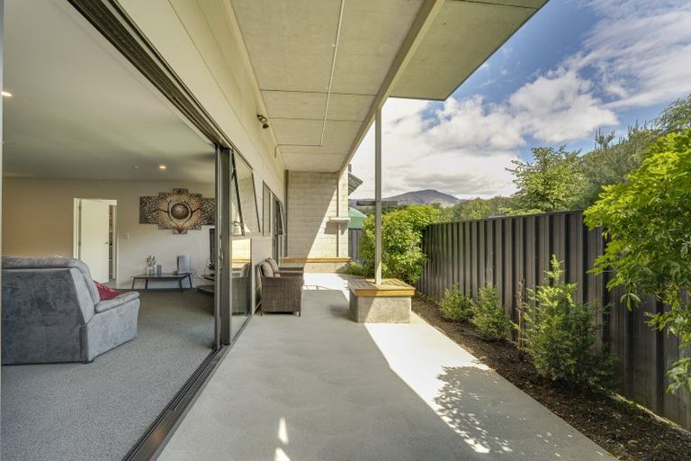 Photo of property in 16 Silverstone Drive, Cromwell, 9384