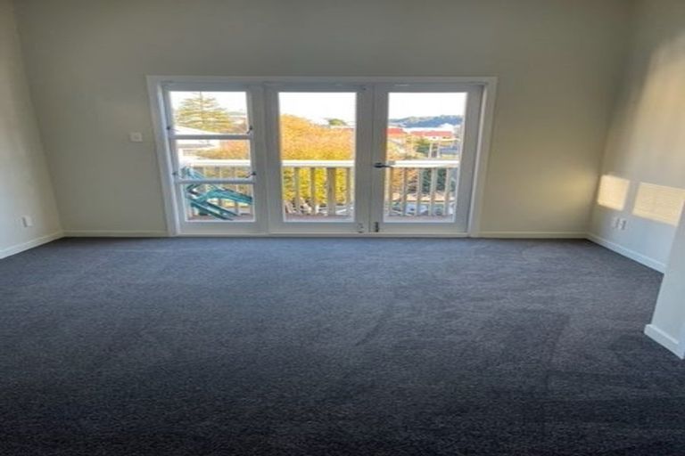 Photo of property in 12 Levy Street, Mount Victoria, Wellington, 6011