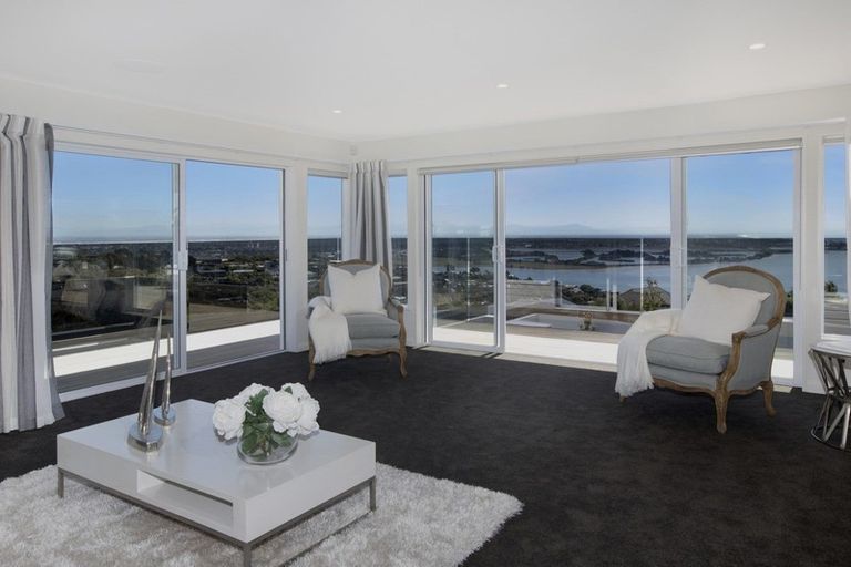 Photo of property in 27 Assisi Street, Mount Pleasant, Christchurch, 8081