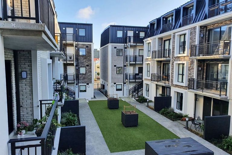 Photo of property in 16 Constable Street, Newtown, Wellington, 6021