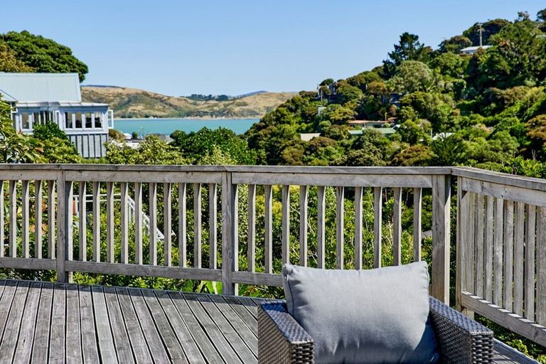 Photo of property in 105 Cluny Road, Plimmerton, Porirua, 5026
