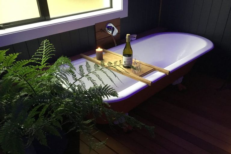 Photo of property in 30 Young Lane, Clyde, Alexandra, 9391