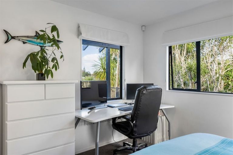 Photo of property in 56 Donald Street, Stanmore Bay, Whangaparaoa, 0932