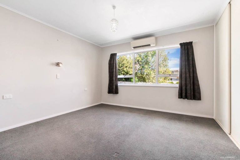 Photo of property in 4 Azalea Place, Waiuku, 2123