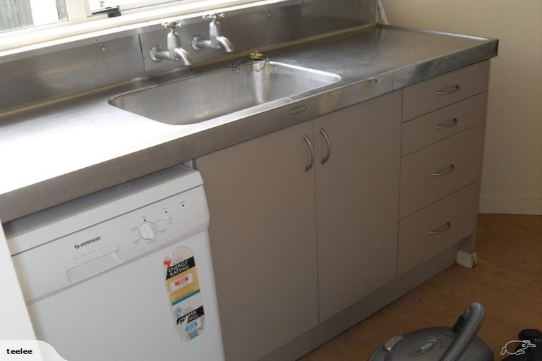 Photo of property in 36 Clyde Street, Roseneath, Port Chalmers, 9023