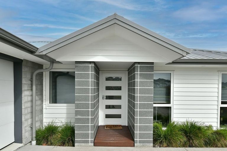 Photo of property in 202 Harris Drive, Silverdale, 0932