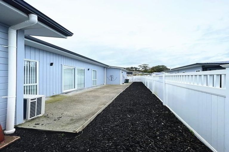 Photo of property in 40 Holcroft Street, Papakura, 2110