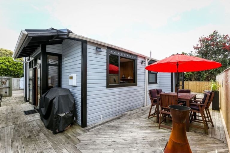 Photo of property in 482b Saint Aubyn Street, Moturoa, New Plymouth, 4310