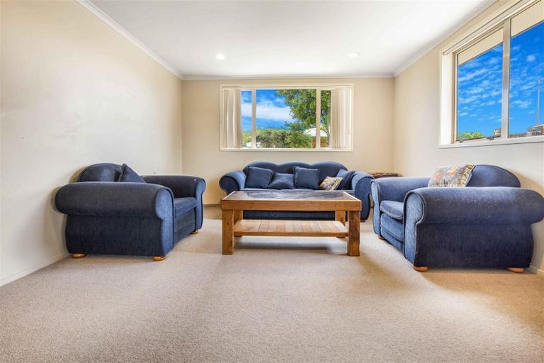 Photo of property in 6 Mckenzie Place, Rototuna North, Hamilton, 3210