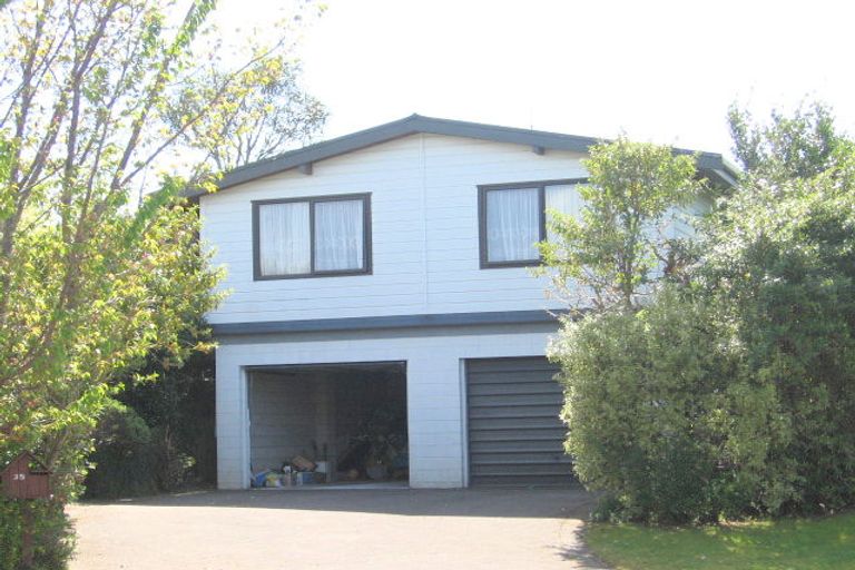 Photo of property in 35 Tawavale Street, Pukehangi, Rotorua, 3015