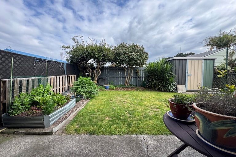 Photo of property in 21b Dickson Road, Papamoa Beach, Papamoa, 3118