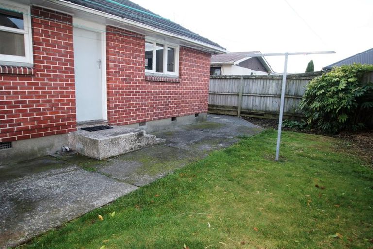 Photo of property in 2/14 Shaftesbury Street, Avonhead, Christchurch, 8042