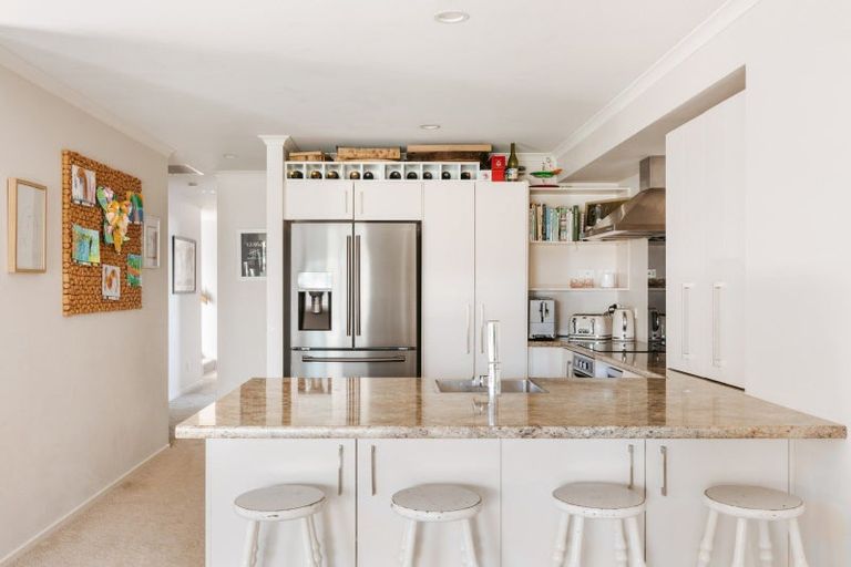 Photo of property in 25 Grove Avenue, Mount Maunganui, 3116