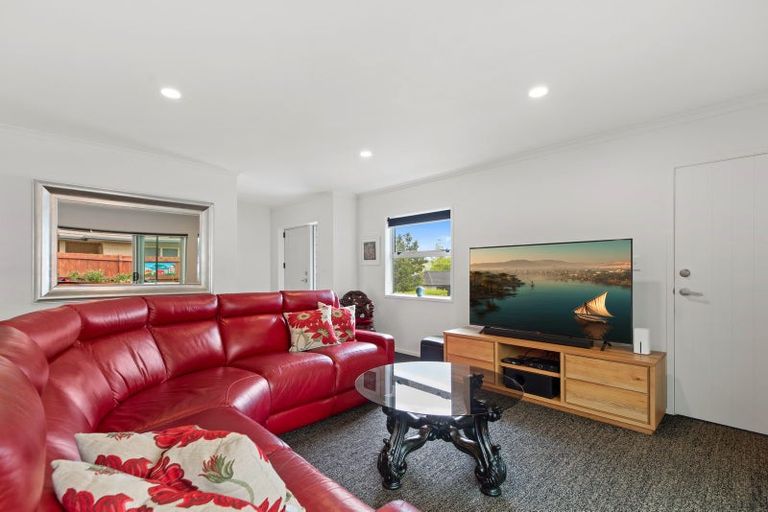 Photo of property in 69 Bathurst Crescent, Pyes Pa, Tauranga, 3112