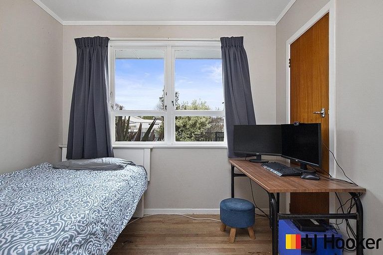Photo of property in 3 Cargill Street, Papakura, 2110