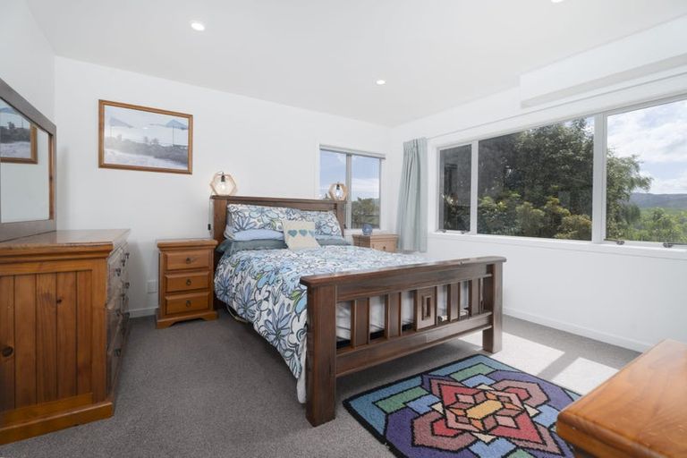 Photo of property in 27 Endeavour Drive, Whitby, Porirua, 5024