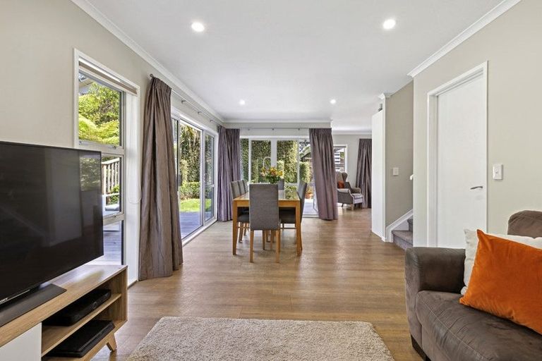 Photo of property in 15c Verran Road, Birkenhead, Auckland, 0626