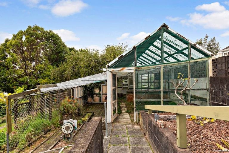 Photo of property in 31 Sunrise Avenue, Murrays Bay, Auckland, 0630