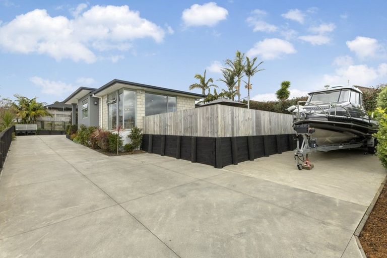 Photo of property in 12 Fleur Place, Te Puke, 3119