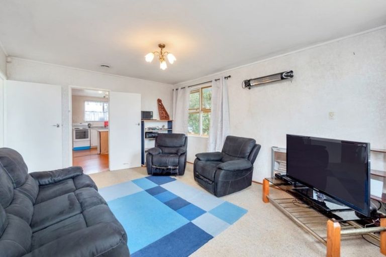 Photo of property in 12 Almond Place, Mount Wellington, Auckland, 1060