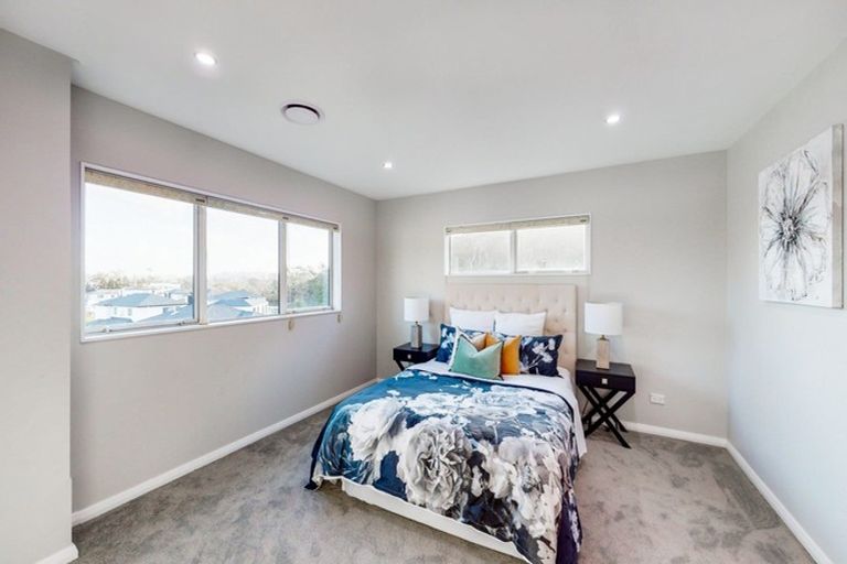 Photo of property in 12 Moko Lane, Greenhithe, Auckland, 0632