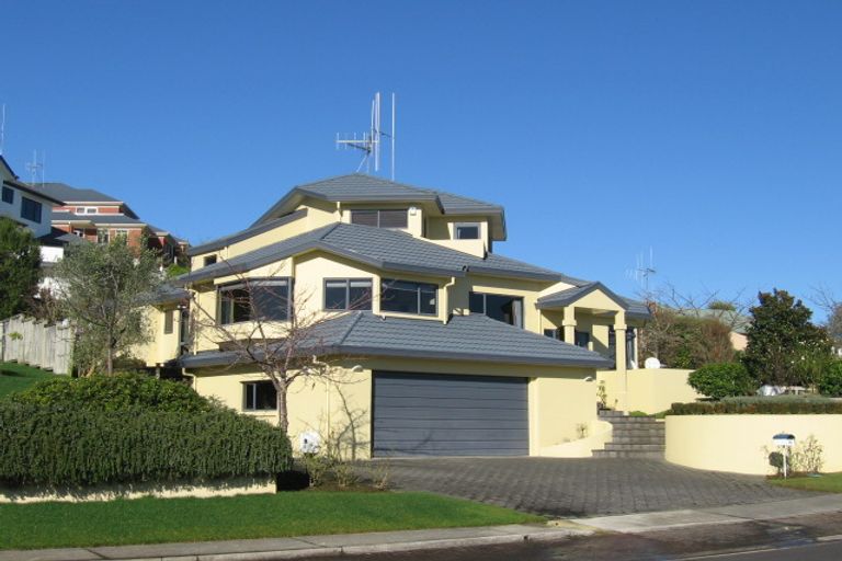 Photo of property in 35 Greenfield Drive, Western Heights, Hamilton, 3200