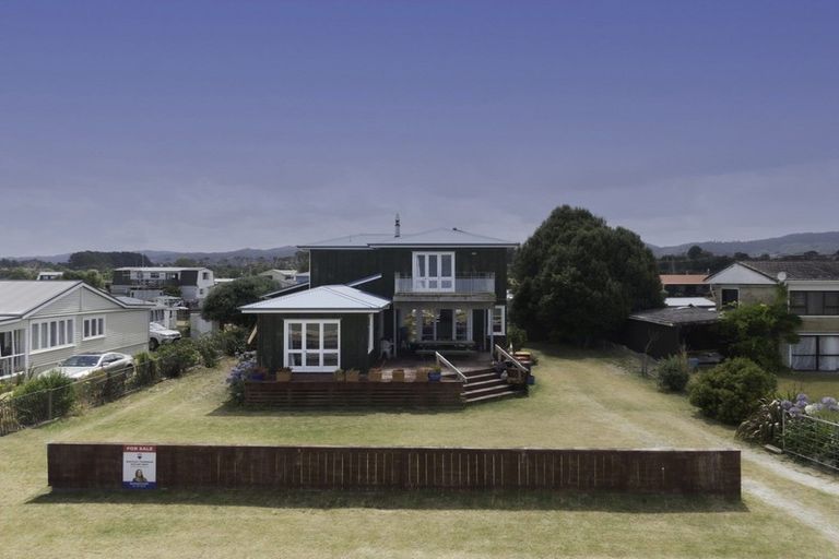 Photo of property in 897 East Coast Road, Kaiaua, Pokeno, 2473