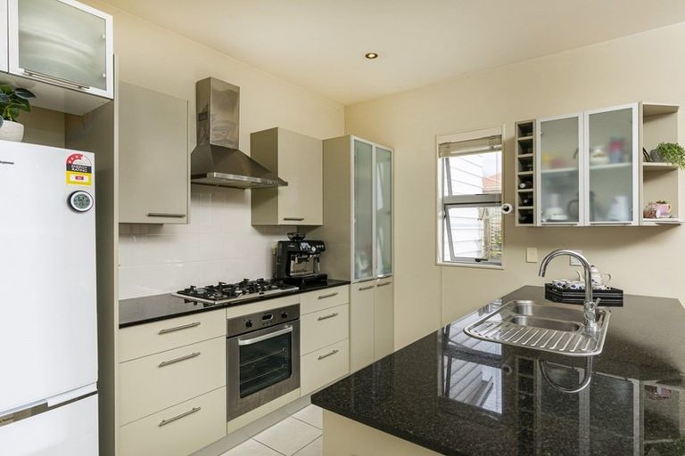 Photo of property in 22/40 Scarlet Oak Drive, Schnapper Rock, Auckland, 0632