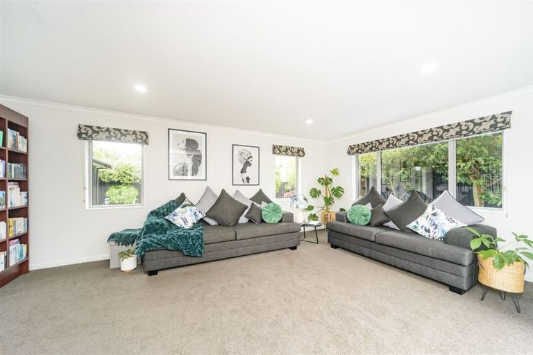 Photo of property in 7a Awatea Terrace, Hokowhitu, Palmerston North, 4410