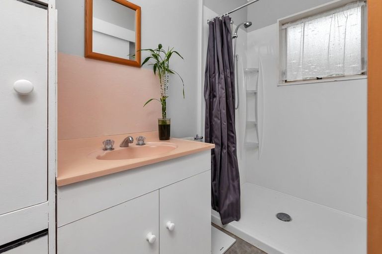 Photo of property in 59 Kauika Road West, Avenues, Whangarei, 0110