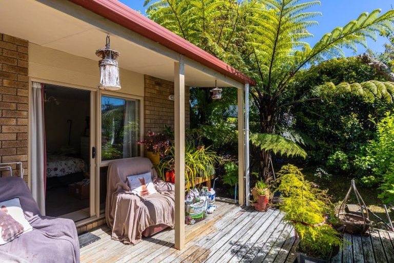 Photo of property in 1 Whitby Close, Waikawa, Picton, 7220