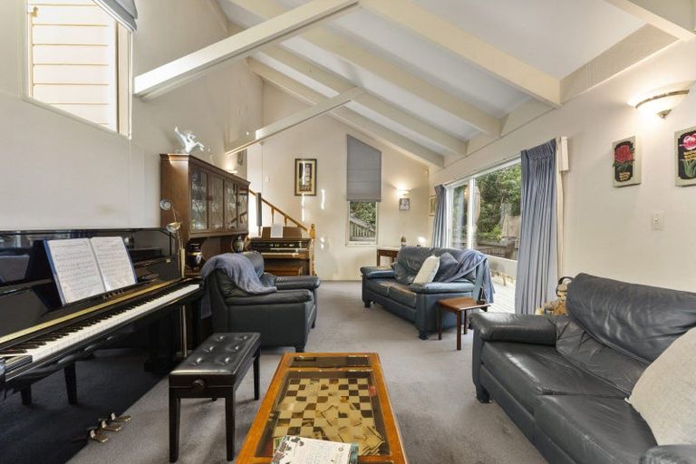 Photo of property in 14 Haast Close, Kelson, Lower Hutt, 5010