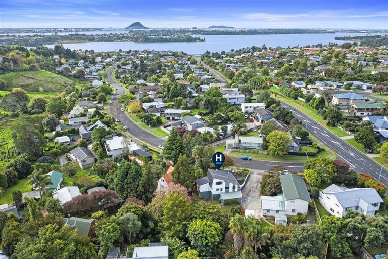 Photo of property in 77 Resolution Road, Welcome Bay, Tauranga, 3112