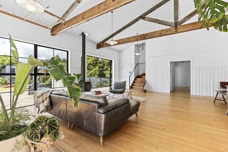 Photo of property in 18-22 Dixon Street, Oakura, 4314