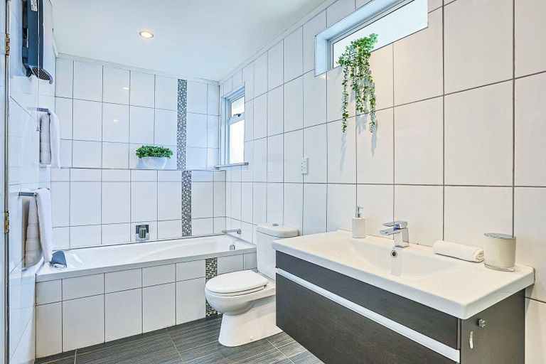 Photo of property in 1109 Oliphant Road, Camberley, Hastings, 4120