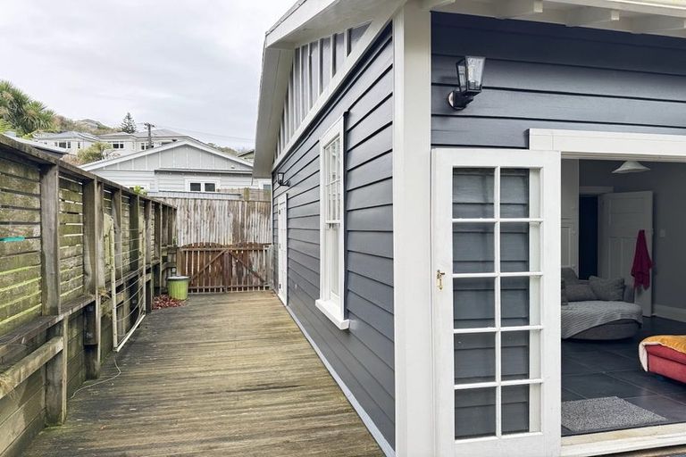 Photo of property in 7 Omar Street, Khandallah, Wellington, 6035