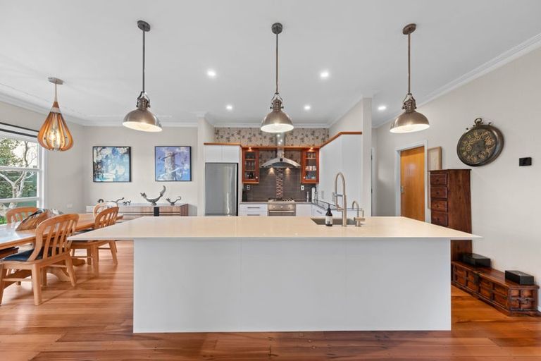 Photo of property in 124 Carrington Street, Lower Vogeltown, New Plymouth, 4310